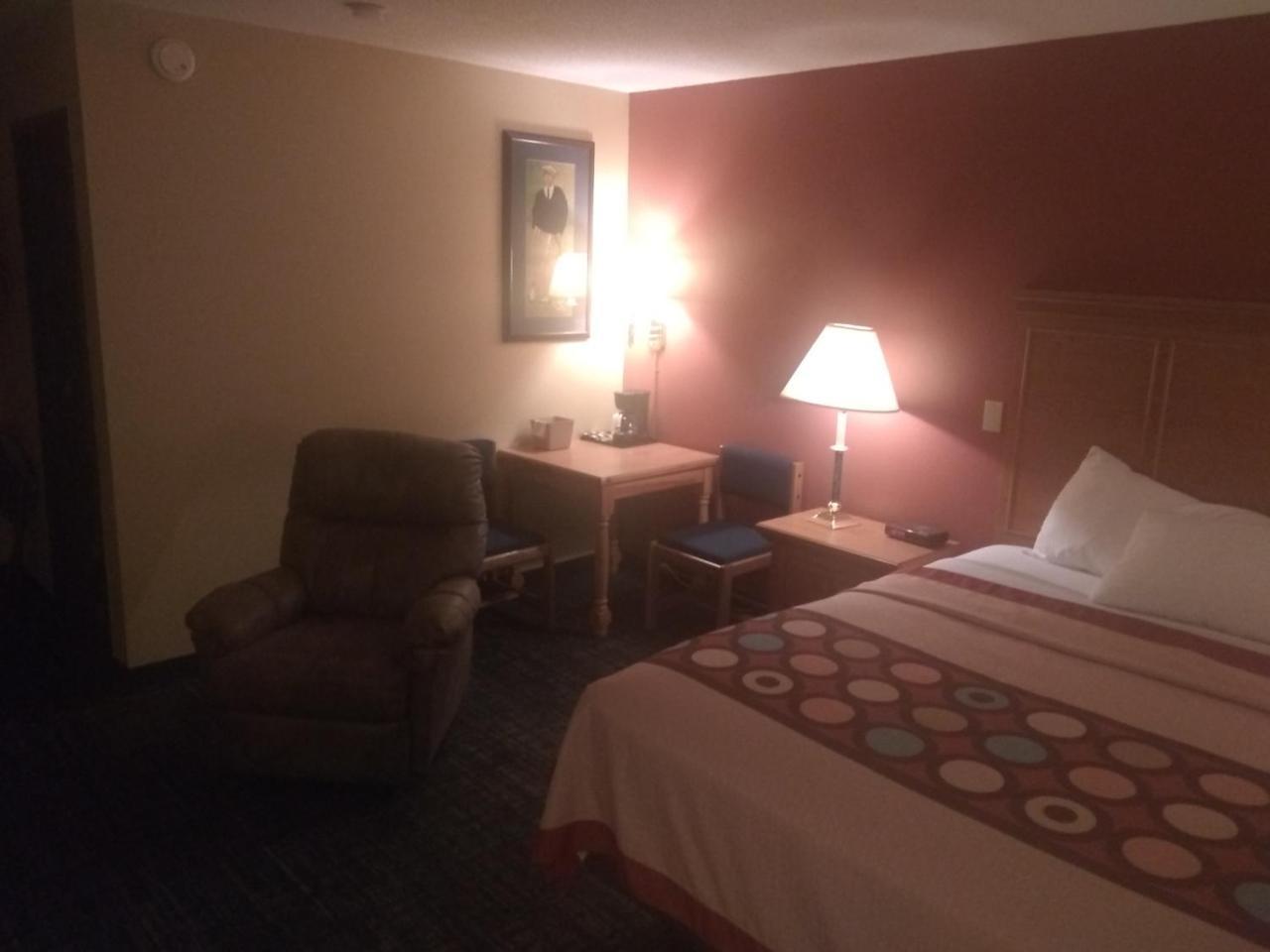 Hotel Super 8 by Wyndham Baxter/Brainerd Area Exterior foto